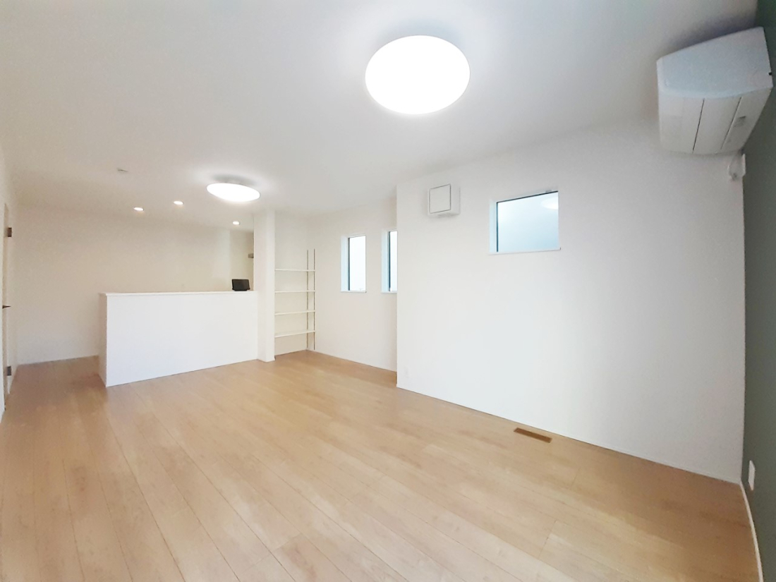 ���r���O ���������났�ƏΊ炪�W�܂�A�S���܂郊�r���O