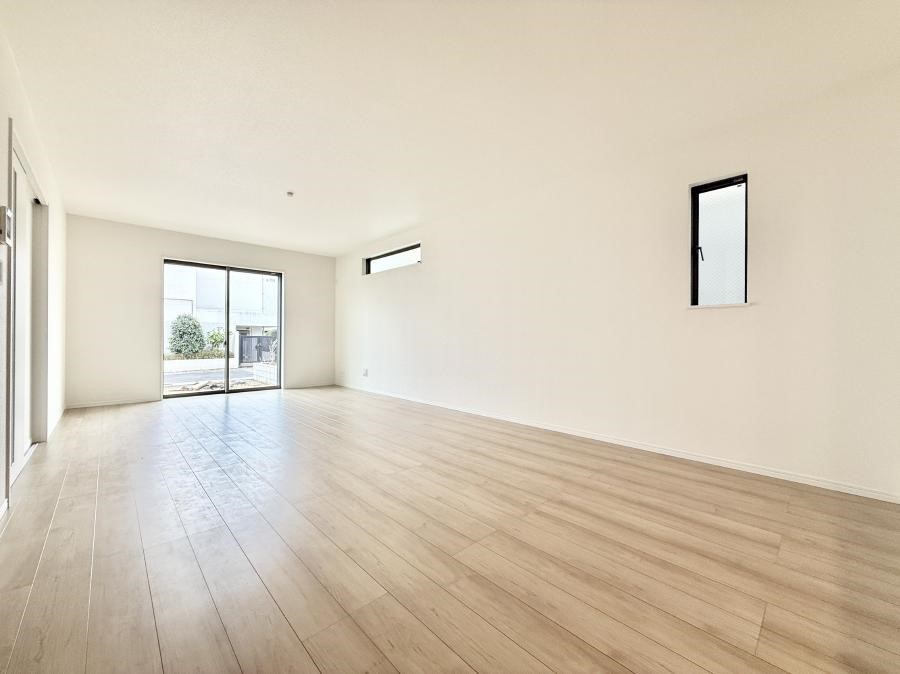 ���r���O ���������R�Ɖ�b�����܂��A�S�n�悢�ЂƂƂ�