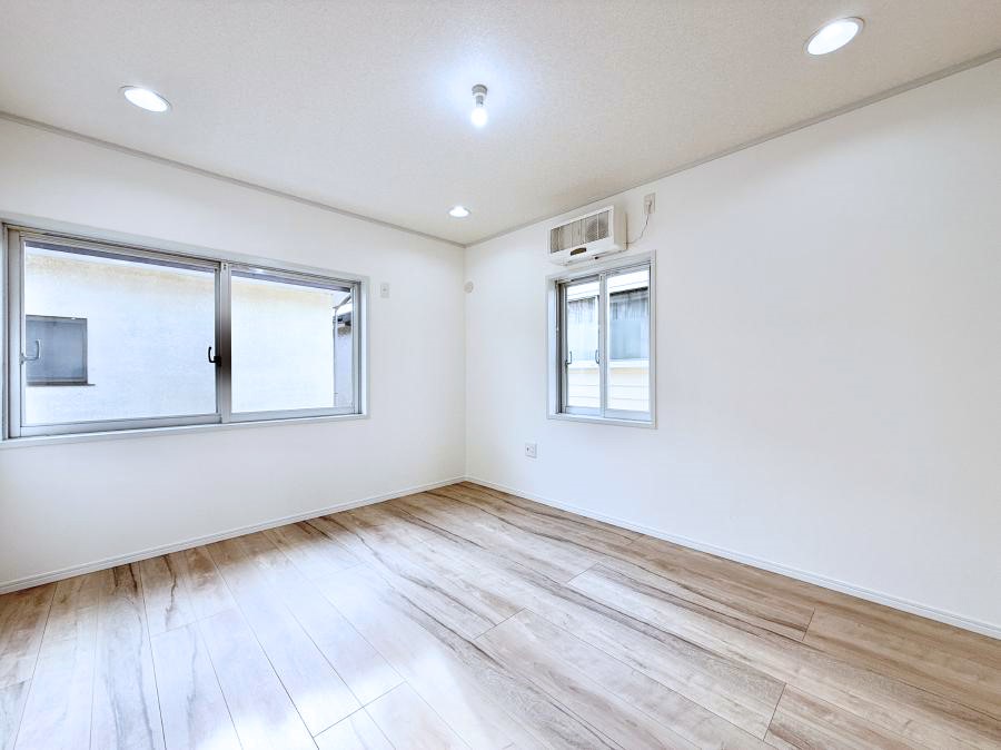 �q������ �������Ƌ�⃌�C�A�E�g�����R�ɔz�u�ł��邽�ߎg�����肪�ǂ����K�ɉ߂����܂�