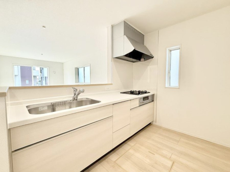 �L�b�`�� ���������y���݂ƐH�ׂ�K����͂���L�b�`��