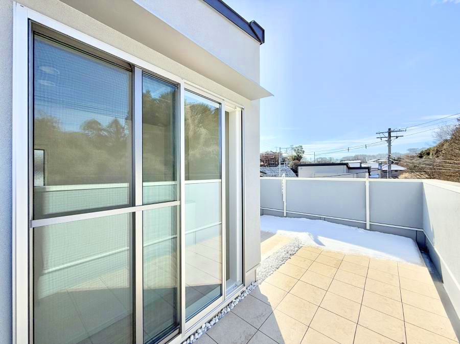 �o���R�j�[ ������ �G�߂̈ڂ낢����������J���I�ȋ�Ԃł�