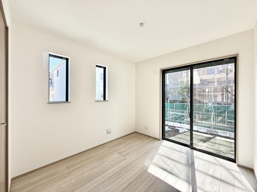 �q������ ����