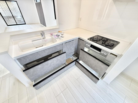 �L�b�`�� �������Ƒ����J��[�߂�A������̂���L�b�`��