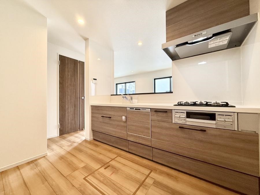 �L�b�`�� �������V���v���Ŕ������S�n�悢���Ԃ𐶂ރL�b�`�����