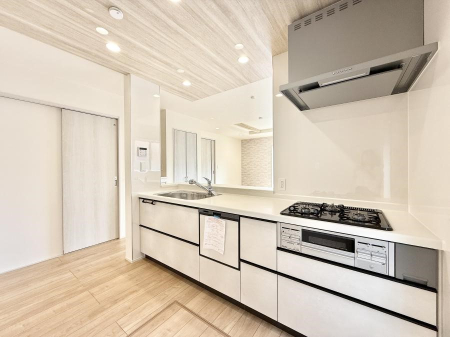 �L�b�`�� �����������������Ɗy�����Ȃ�A���K�ȃL�b�`�����