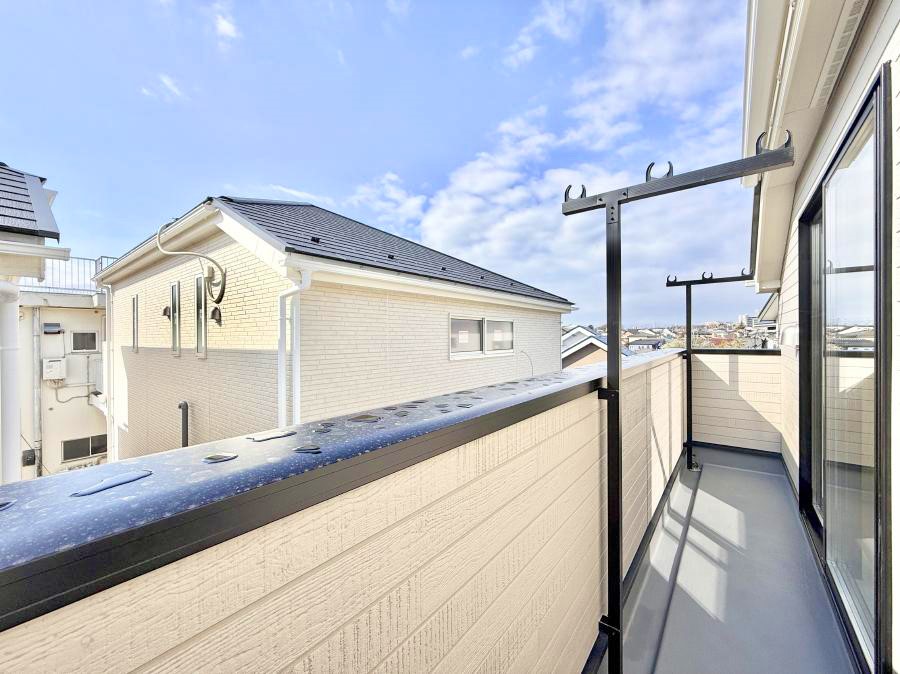 �o���R�j�[ ������ ��𒭂߂Ȃ���A�ق��ƈꑧ������ʂȋ��