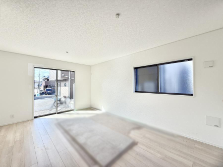 ���r���O ���������S�n�̂����A���z�̃��r���O