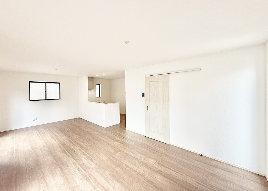 ���r���O ���������났�ƏΊ炪�W�܂�A�S���܂郊�r���O