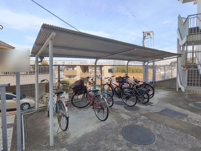 ���̑� �O�ρ��~�n���ɒ��֏���������Ă���A���]�Ԃ̗��p���X���[�Y�ł�