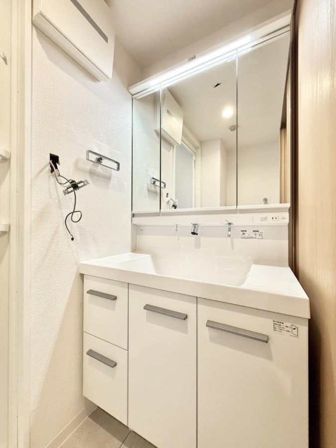 ���ʑ�E���ʏ� �������Ƒ��݂�Ȃ��g���₷���z�u�ł�