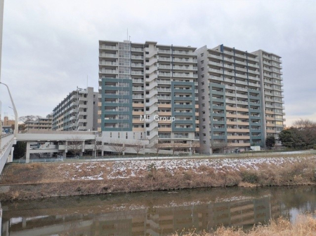 ���n�O�ώʐ^ �O�ρ��Ƒ��݂�Ȃ��Ί�ŉ߂�����A���S���̂���Z�܂�