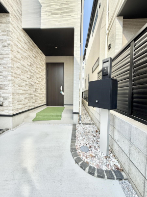 ���� �O�ρ� �V���v���Ŕ������A�Z�܂��̑���ۂ��ʂ錺�ւł�