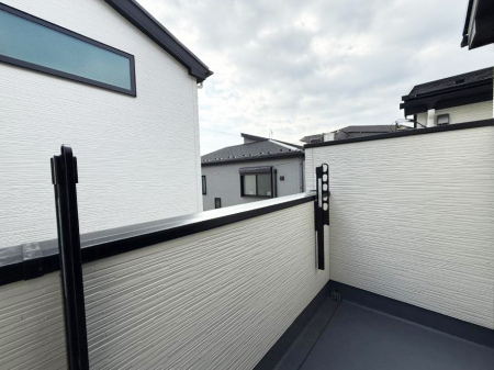 �o���R�j�[ ������ �G�߂̈ڂ낢����������J���I�ȋ�Ԃł�