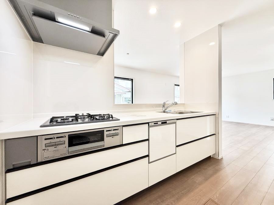 �L�b�`�� �������Ƒ����J��[�߂�A������̂���L�b�`��