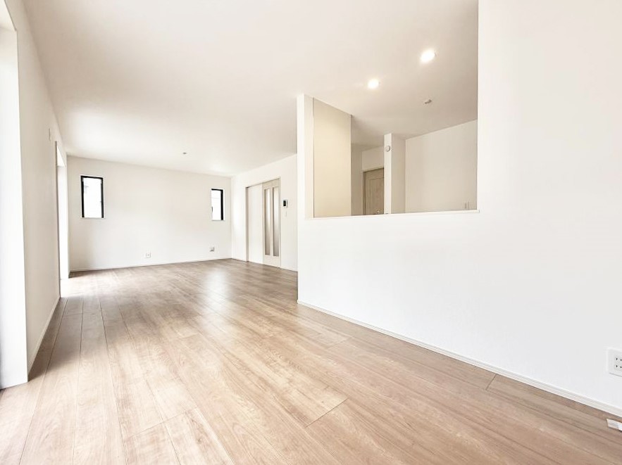 ���r���O ���������R�Ɖ�b�����܂��A�S�n�悢�ЂƂƂ�