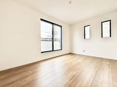 �Q�� ���������̔z�u��ʋC���̗ǂ��݌v�ŕ����̋�C�������炸�A��ɐV�N�ȋ�C������܂�