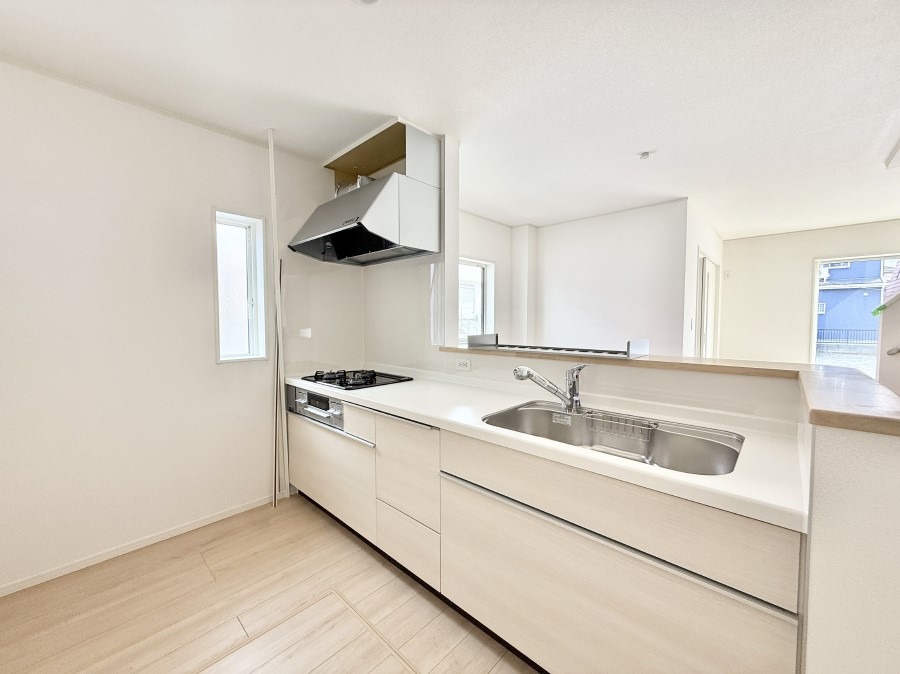 �L�b�`�� ���������y���݂ƐH�ׂ�K����͂���L�b�`��