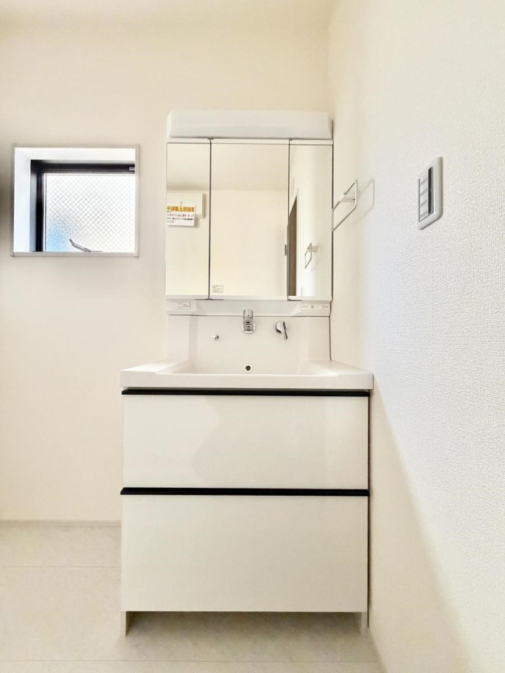 ���ʑ�E���ʏ� �������Ƒ��݂�Ȃ��g���₷���z�u�ł�