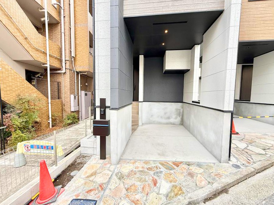  �O�ρ����K�Ȓ��ԃX�y�[�X�ň��S