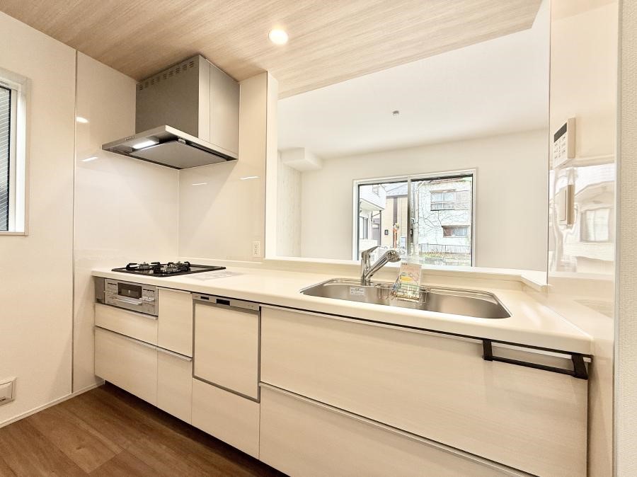 �L�b�`�� �����������������Ɗy�����Ȃ�A���K�ȃL�b�`�����