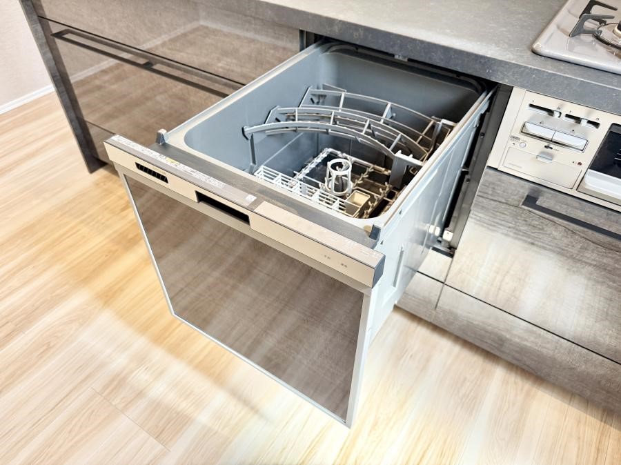 ���̑����� �ݔ�����ԂȂ����I�H����s�J�s�J�Ɏd�グ�Ă���܂�