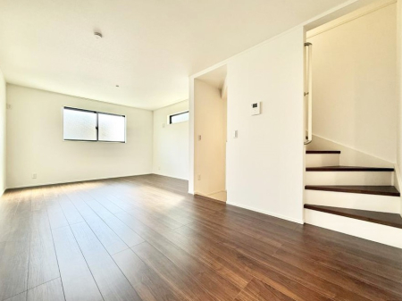 ���r���O ���������R�Ɖ�b�����܂��A�S�n�悢�ЂƂƂ�