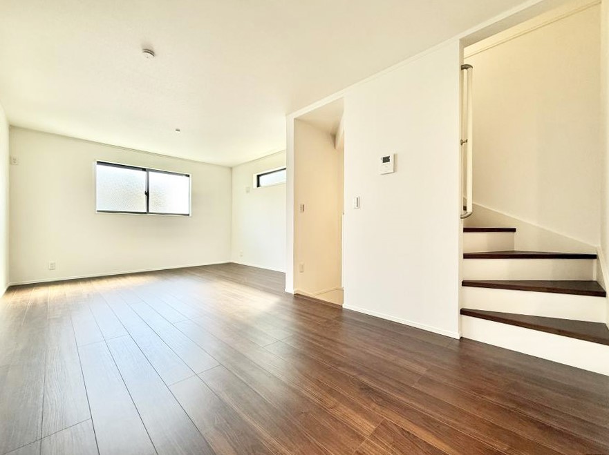 ���r���O ���������R�Ɖ�b�����܂��A�S�n�悢�ЂƂƂ�