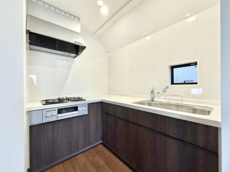 �L�b�`�� �������V���v���Ŕ������S�n�悢���Ԃ𐶂ރL�b�`�����