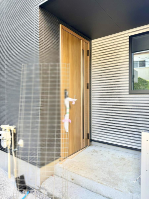 ���� �O�ρ� �V���v���Ŕ������A�Z�܂��̑���ۂ��ʂ錺�ւł�