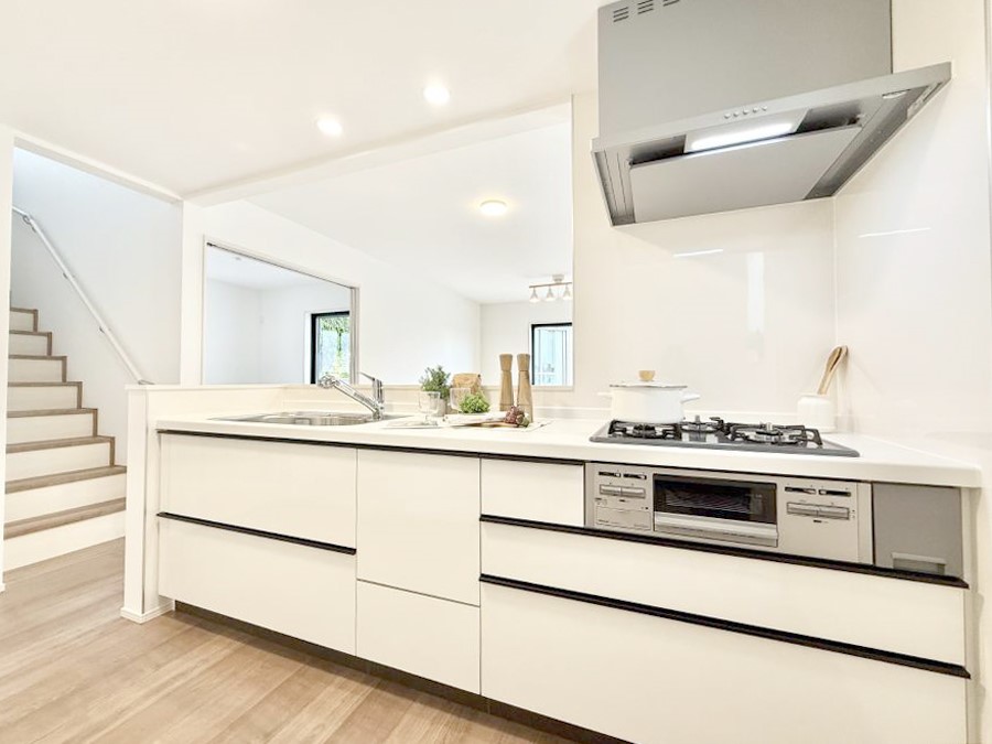 �L�b�`�� �������V���v���Ŕ������S�n�悢���Ԃ𐶂ރL�b�`�����