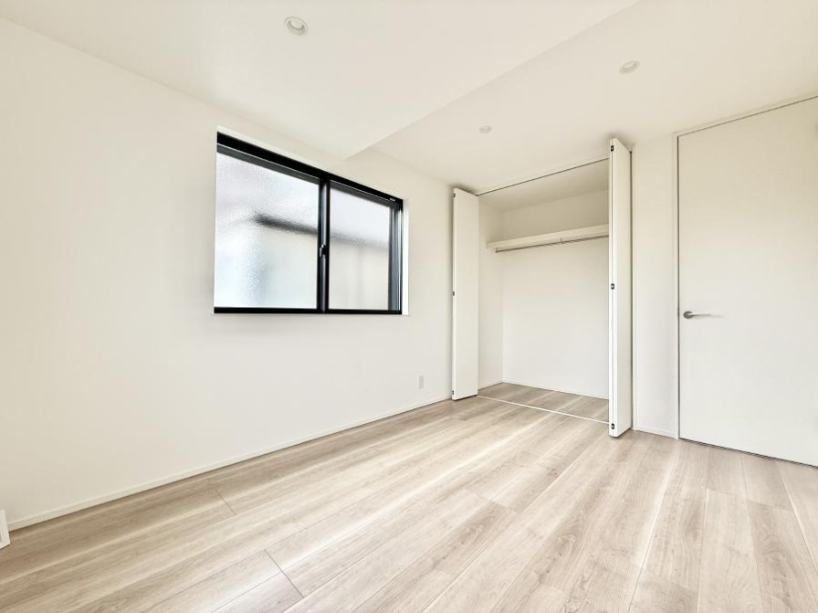 �q������ �������v���C�x�[�g��ԂƂ��ĐÂ��ŗ�������������񋟂��Ă���܂�