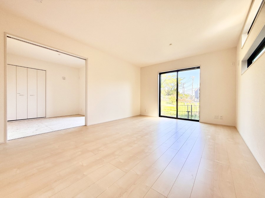 ���r���O ���������R�Ɖ�b�����܂��A�S�n�悢�ЂƂƂ�