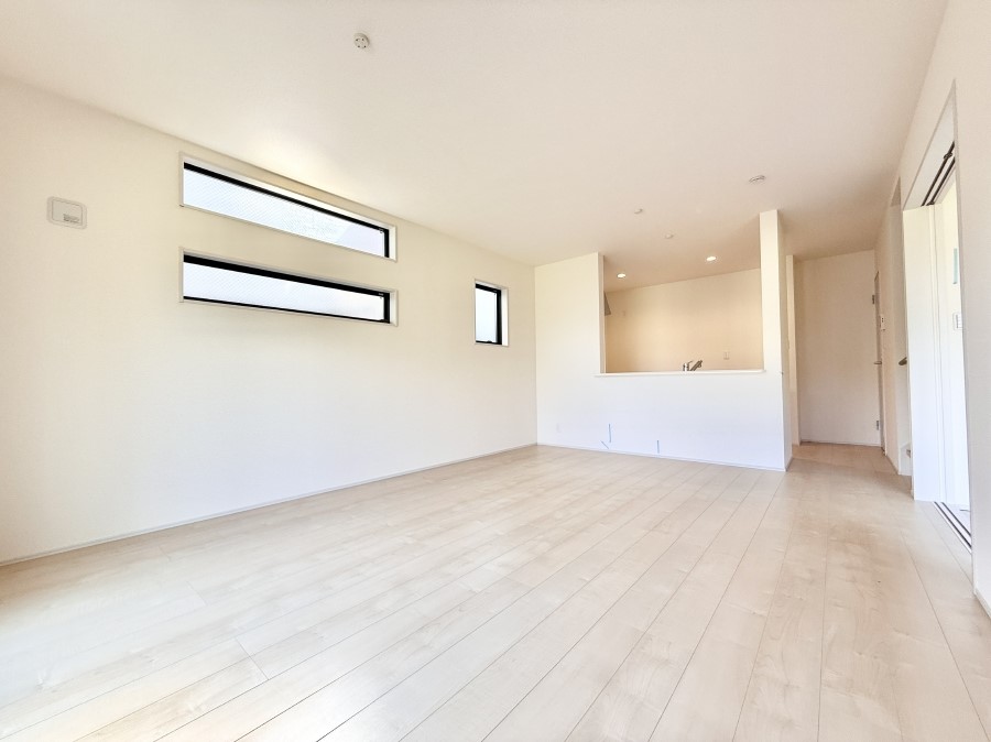 ���r���O ���������났�ƏΊ炪�W�܂�A�S���܂郊�r���O