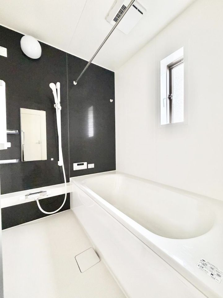 ���� �������������A������芰����o�X���[��