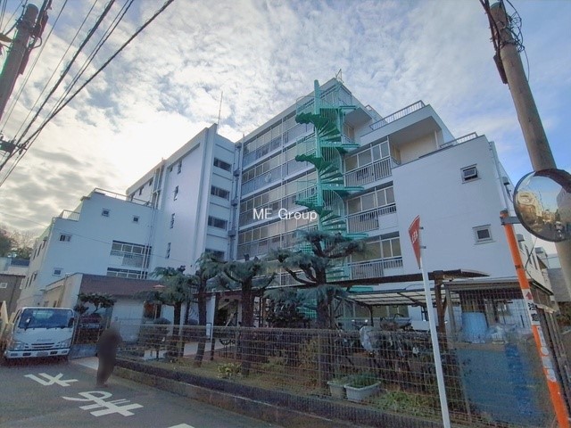 ���n�O�ώʐ^ �O�ρ��V������炵���n�܂�ꏊ�ŁA�Ƒ����J��[�߂�