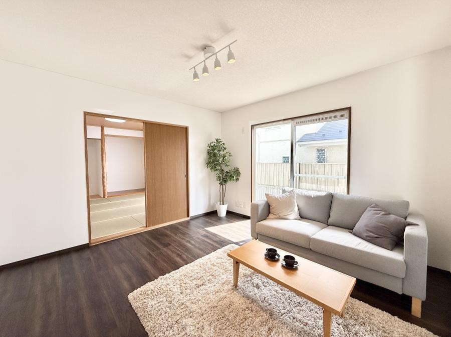 ���r���O ���������R�Ɖ�b�����܂��A�S�n�悢�ЂƂƂ�