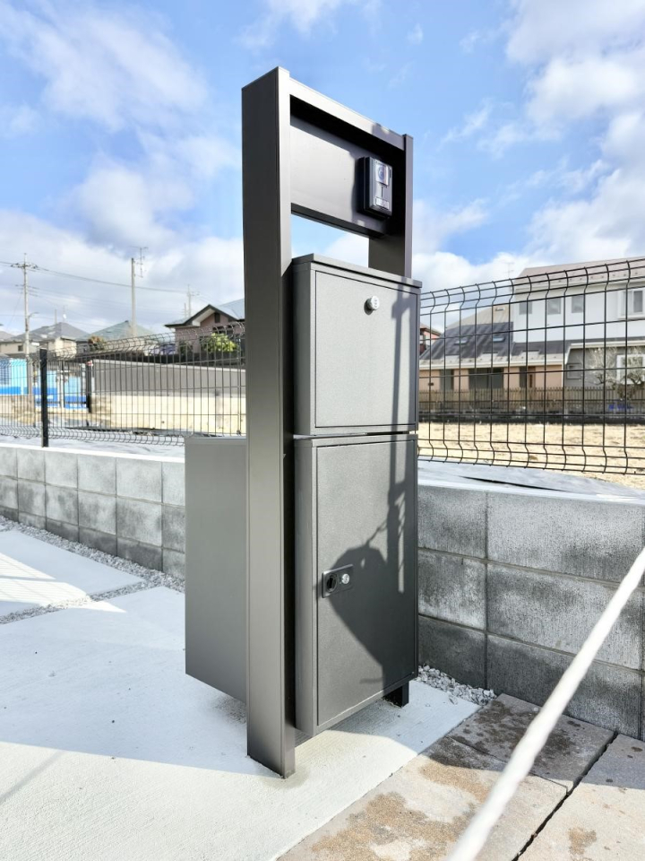 ���̑����� �ݔ����s�ݎ��ł��ו����󂯎���֗��ȑ�z�{�b�N�X