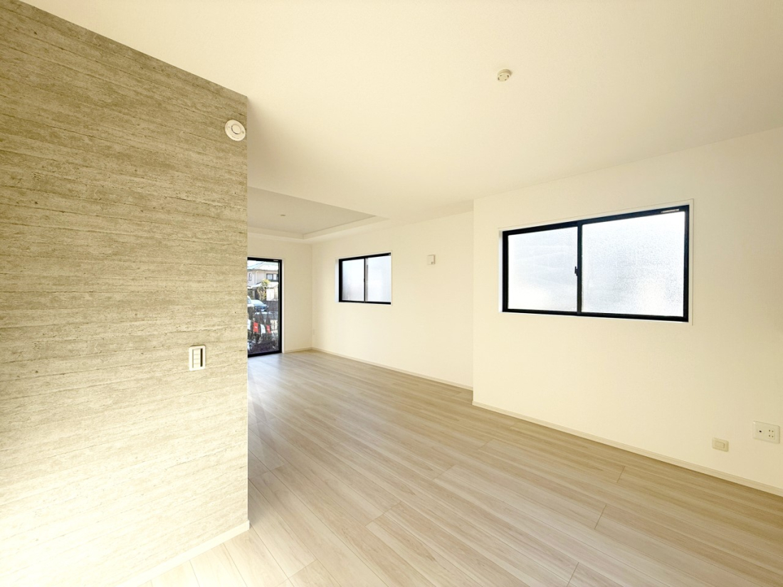 ���r���O �������Ƒ������R�ƏW�܂�A�y�������Ԃ��߂����郊�r���O