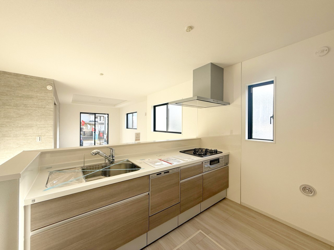 �L�b�`�� �������Ƒ����J��[�߂�A������̂���L�b�`��