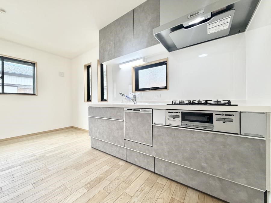 �L�b�`�� ����