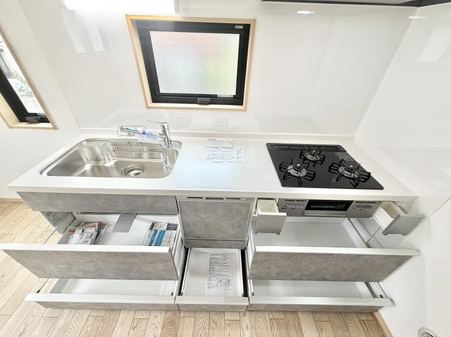 �L�b�`�� ����