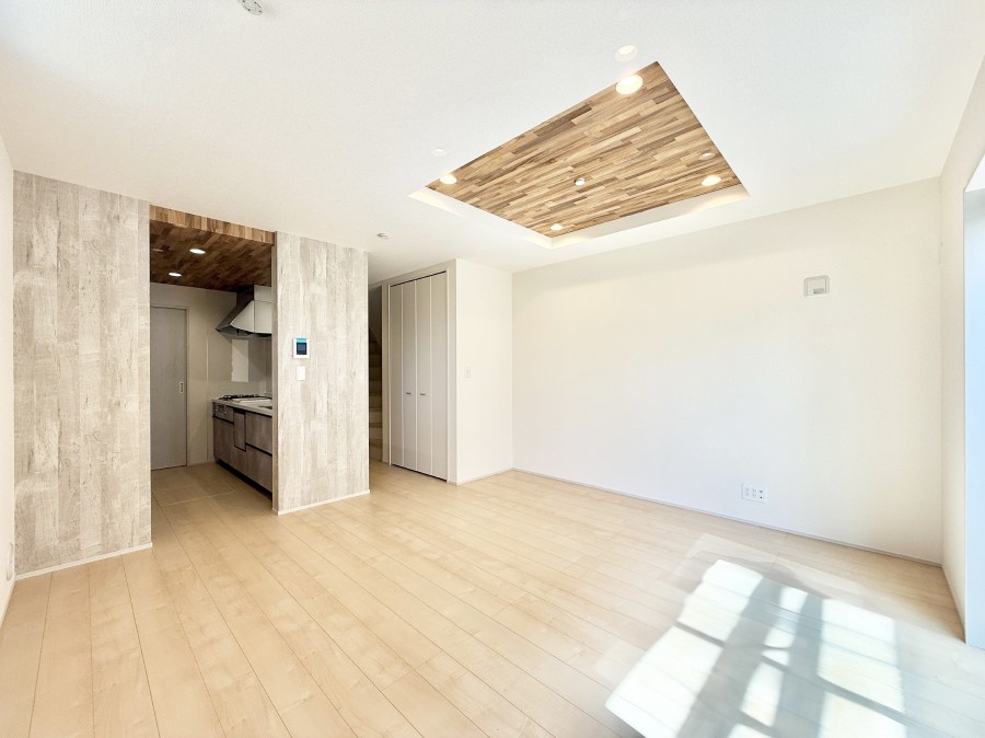 ���r���O �����������������Ɠ��ʂɂ���A�e���̋��