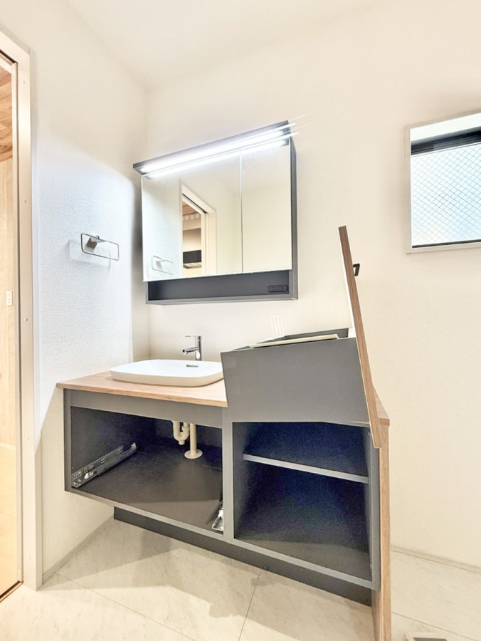 ���ʑ�E���ʏ� �������������Ő������̂�����ʏ�