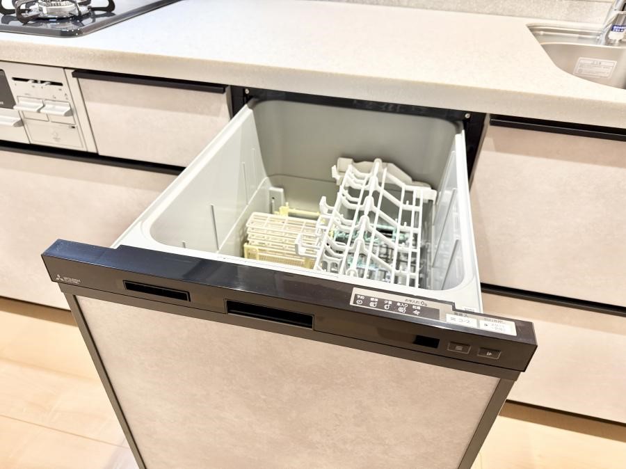 ���̑����� �ݔ�����ԂȂ����I�H����s�J�s�J�Ɏd�グ�Ă���܂�