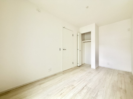 �q������ �������v���C�x�[�g��ԂƂ��ĐÂ��ŗ�������������񋟂��Ă���܂�