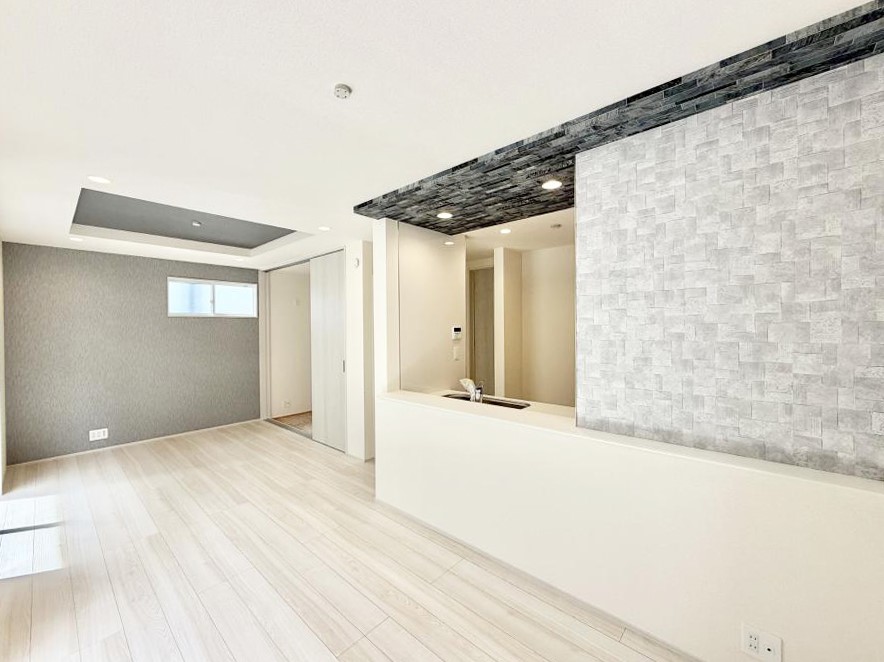 ���r���O ���������났�ƏΊ炪�W�܂�A�S���܂郊�r���O