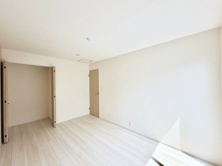 �q������ �������v���C�x�[�g��ԂƂ��ĐÂ��ŗ�������������񋟂��Ă���܂�