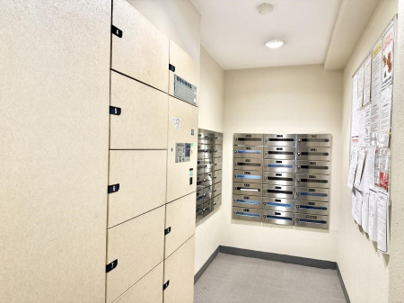 ���̑� �O�ρ����S�ŃX���[�Y�ɉו����󂯎��āA�Z��������ɍœK