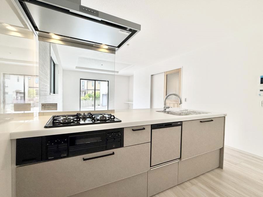 �L�b�`�� 2����  ���Ƒ����J��[�߂�A������̂���L�b�`��