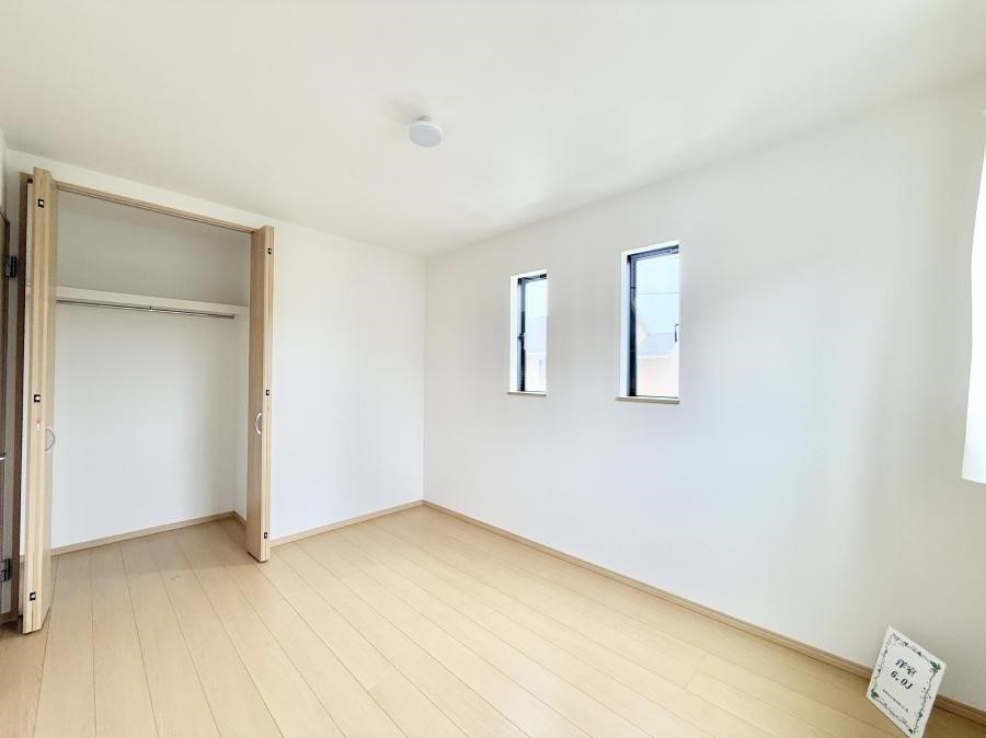 �q������ �������Ƌ�⃌�C�A�E�g�����R�ɔz�u�ł��邽�ߎg�����肪�ǂ����K�ɉ߂����܂�